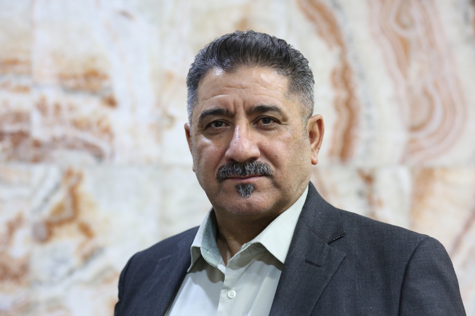 يُفترض أن تكون إنساناً واعياً.. لا مجرماً متخفياً..!