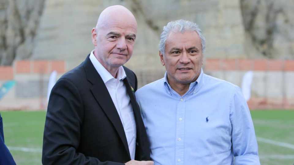 نجم بوليفيا السابق يحذر من منتخب العراق: لديه أسلوب برشلونة