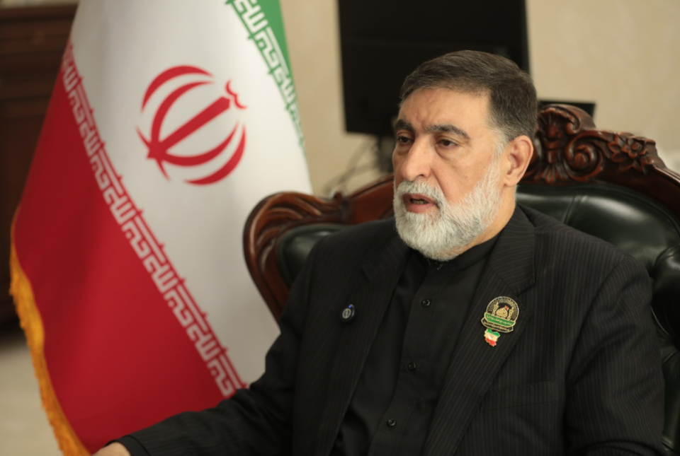 القنصل الايراني في كربلاء :السيد السيستاني يمثل مرجعيةً دينيةً عليا في العالم والعراقيون مطيعون لتوجيهاته..(فيديو)