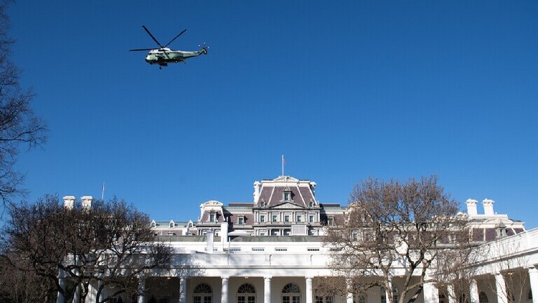 موظفو الخدمة السرية ينقلون ترامب إلى مخبأ تحت الأرض في البيت الأبيض !