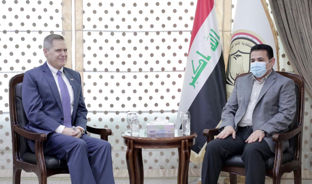 السفير الأمريكي يعلن استمرار دعم بلاده للحكومة العراقية في لقاء مع الأعرجي
