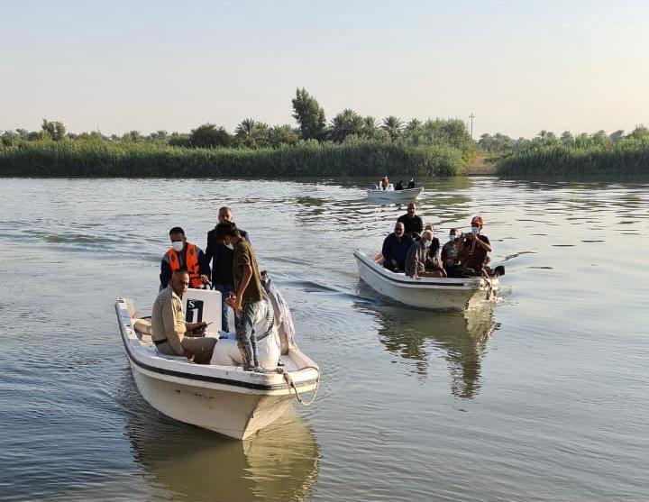 عبر 3 محاور.. الزوارق النهرية تنقل زوار الاربعين من واسط إلى كربلاء (صور)