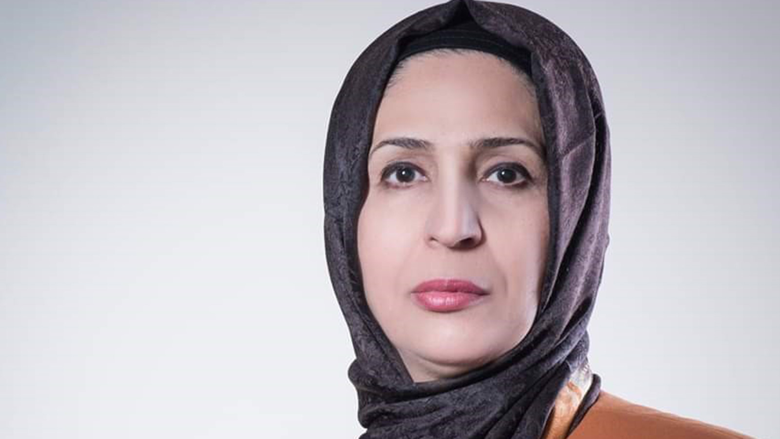 نائبة تتهم الحكومة بتعمد تأخير الموازنة لدفع البرلمان إلى الموافقة على الاقتراض