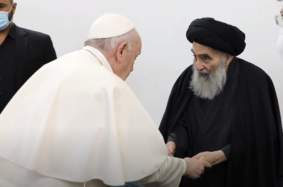 رئيس الجمهورية يصف لقاء البابا مع المرجع السيستاني بـ"قمة الاعتدال والتسامح"