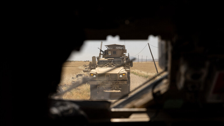 القوات الأمريكية تسرق كميات جديدة من القمح والنفط من سوريا