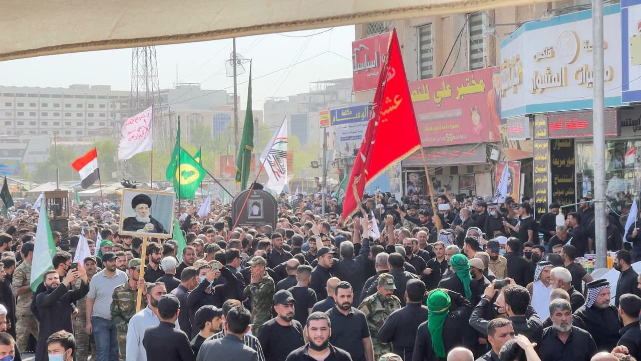 بالصور.. مراسيم تشييع المرجع الحكيم في النجف الأشرف