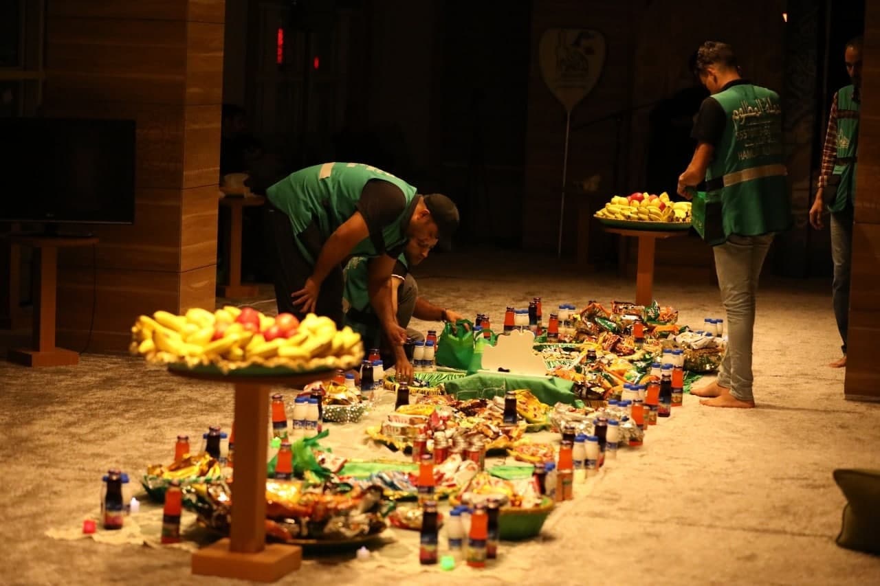 عصف بهم الحنين فجاؤوا ملهفين.. مواكب الكويت تعود الى العشق الحسيني (تقرير مصور)