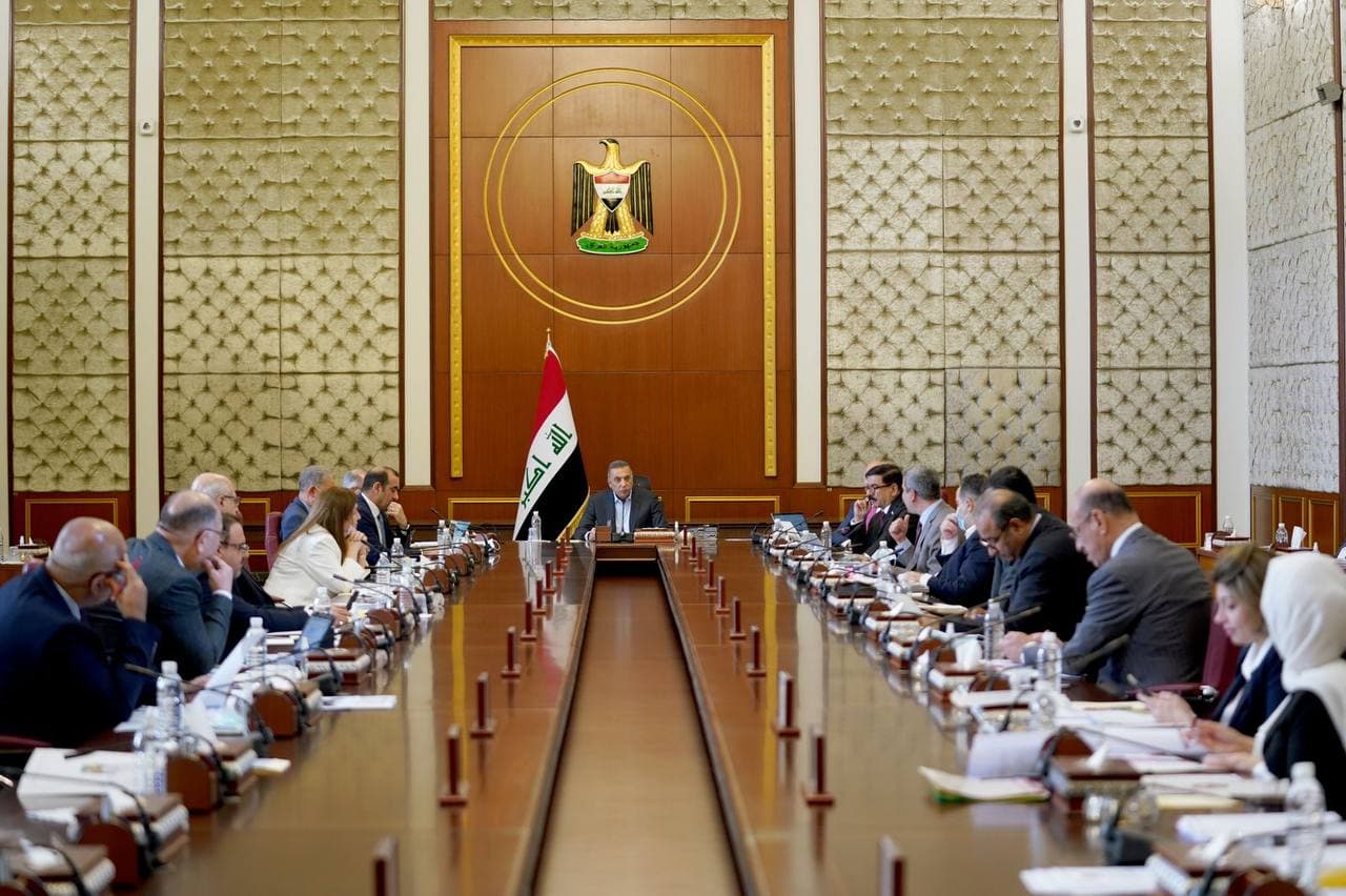 وزير النفط: الحكومة توافق على قيام شركة النفط الوطنية بالدخول كشريك ممول مع توتال