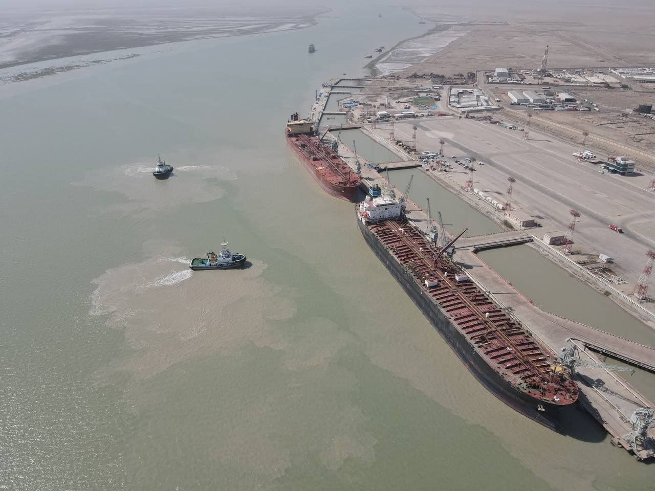 العراق يخطط لزيادة طاقته الانتاجية الى 8 ملايين برميل نفط يومياً