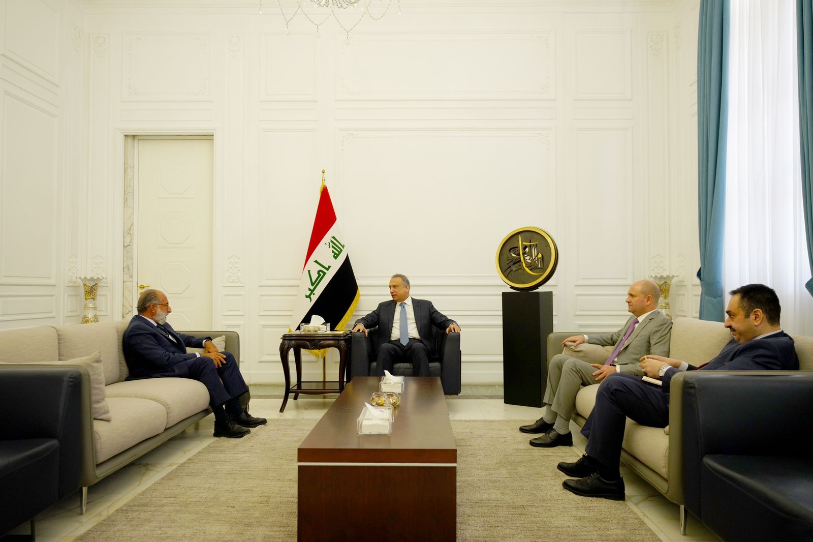 الكاظمي يبحث مع البنك الدولي تحديات الطاقة والمناخ