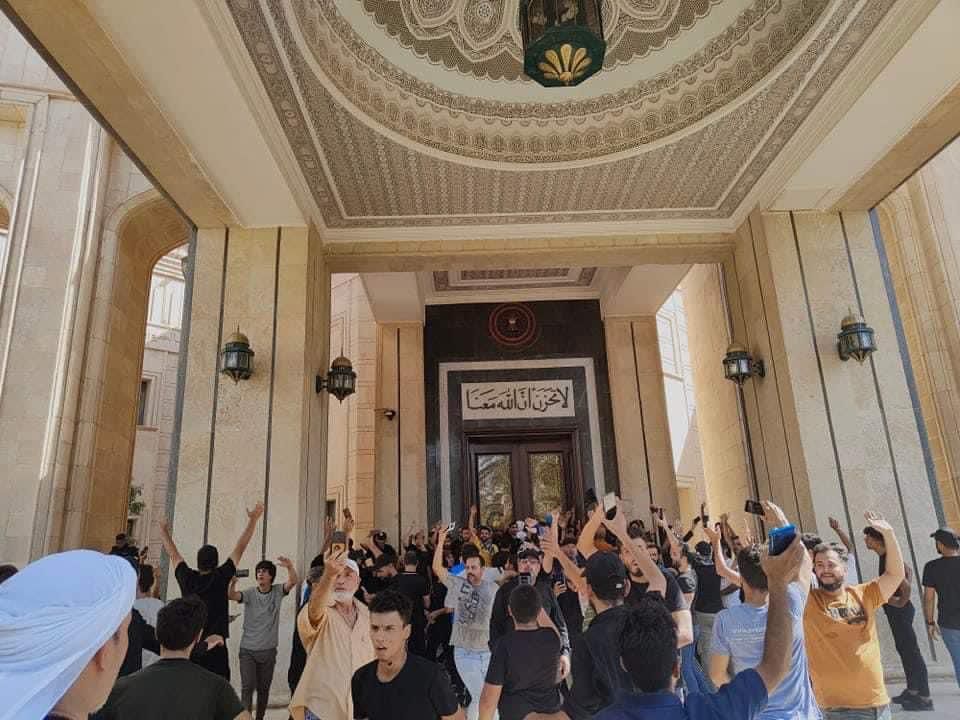 "يونامي" تدعو إلى "إخلاء المباني الحكومية" وتصف أحداث الخضراء بالتصعيد الخطير