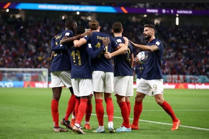 المنتخب الفرنسي يتأهل لدور الـ 16 بفوزه على المنتخب الدنماركي