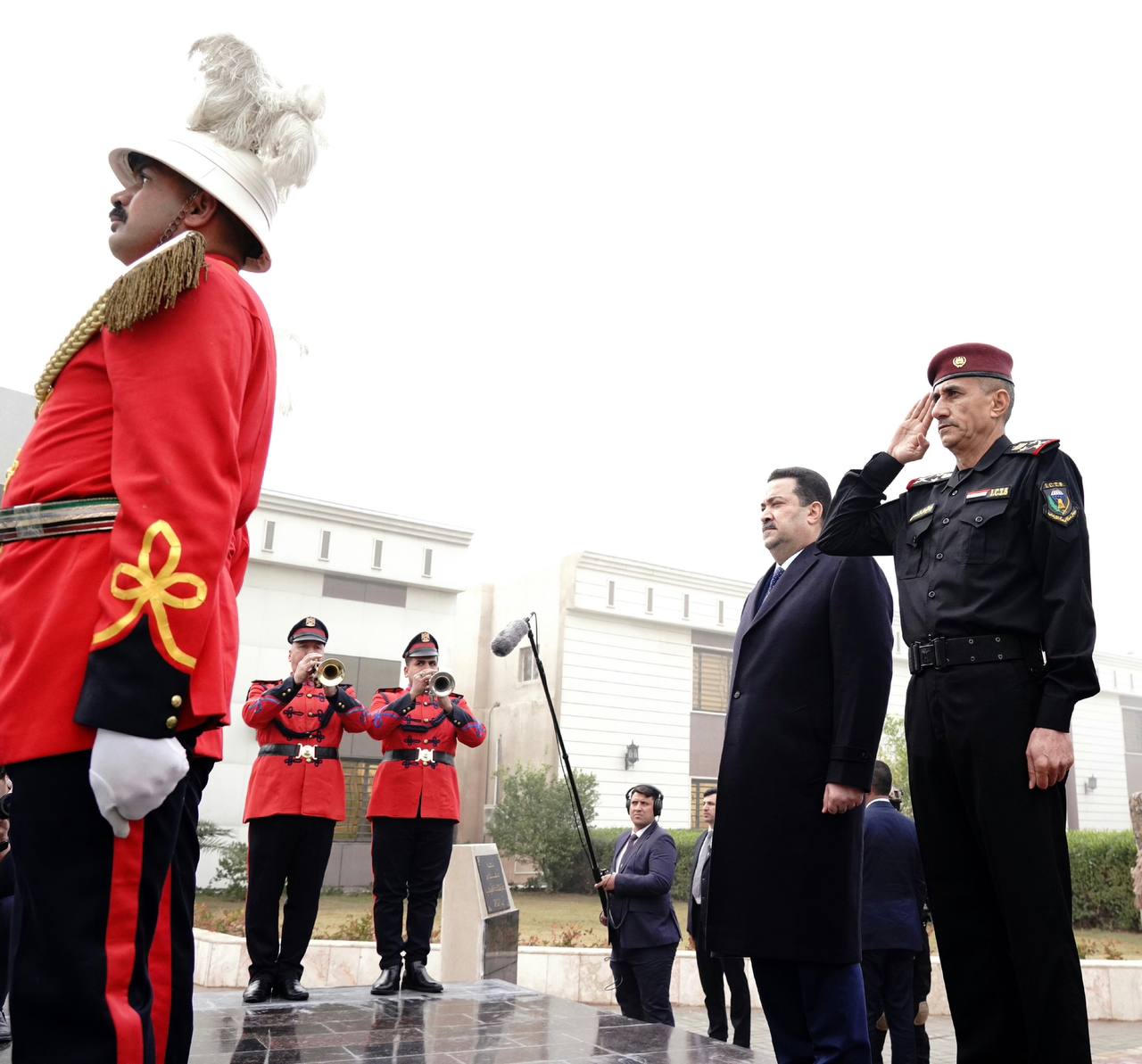 السوداني يؤكد ضرورة مراجعة عمل جهاز مكافحة الإرهاب