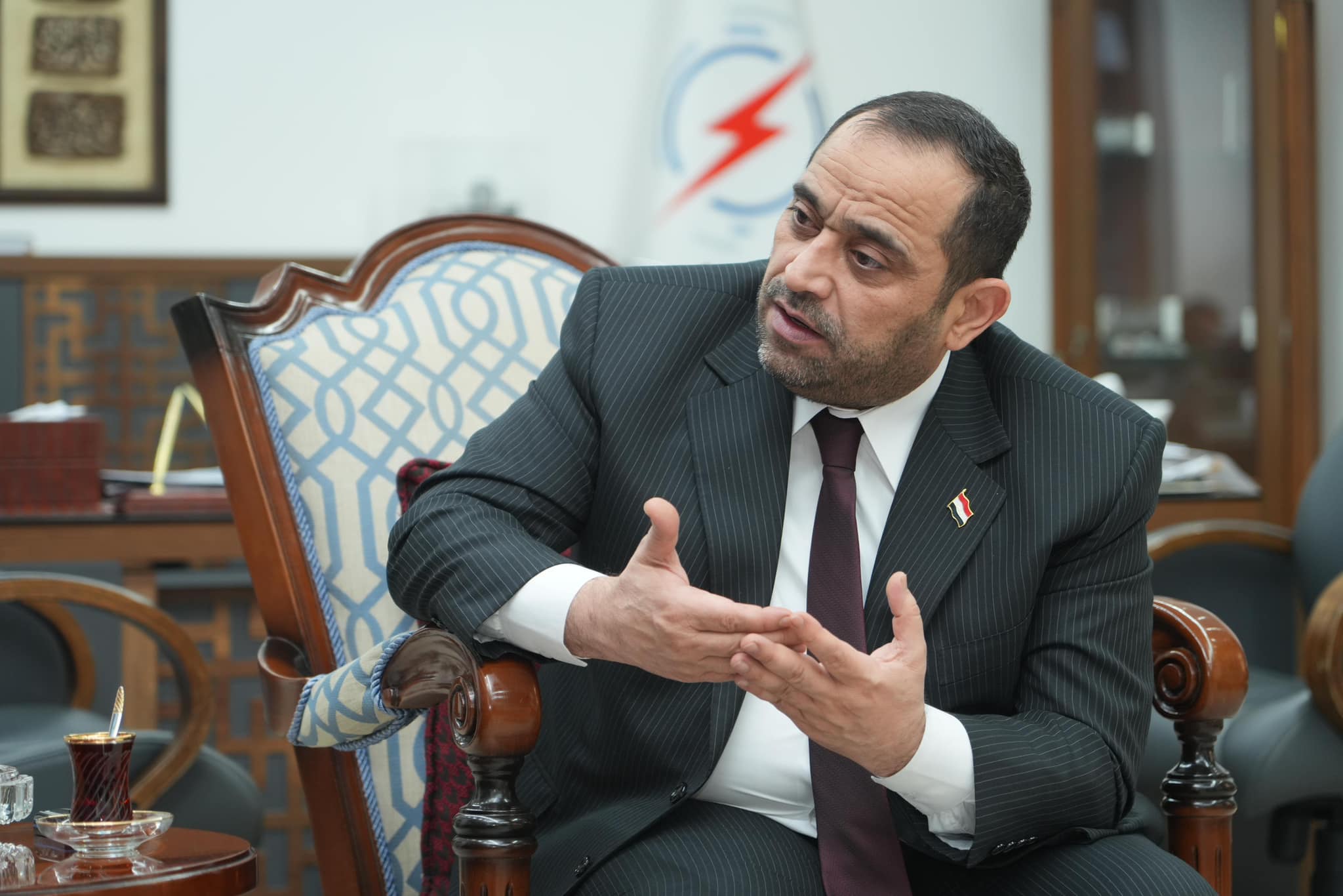 وزير الكهرباء يبشر العراقيين: نعمل مع شركات عالمية لزيادة الإنتاج إلى 35 ألف ميغاواط