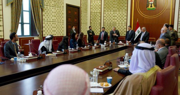 الكاظمي يستقبل وفدا من أهالي سنجار