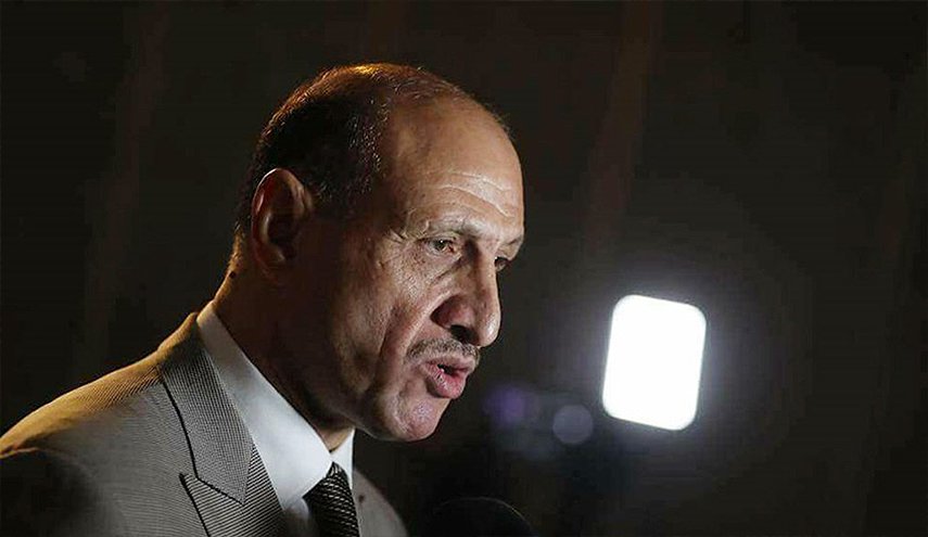 عدنان درجال يغادر إلى مصر لاستلام علم الدورة الرياضية العربية