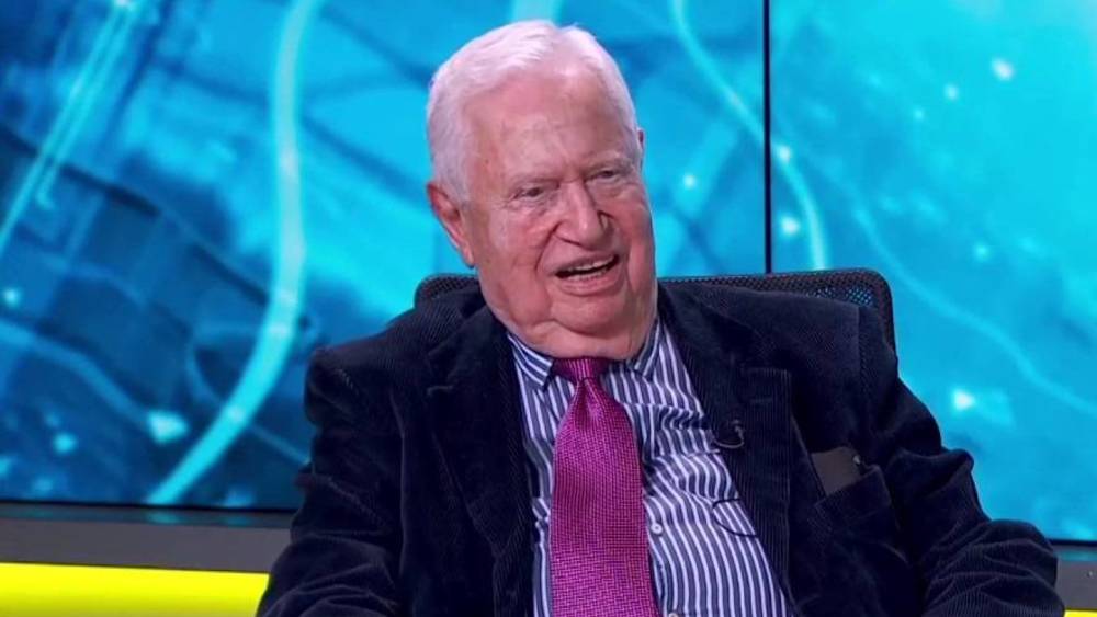 وفاة المفكر العراقي ومحافظ البنك المركزي السابق خير الدين حسيب عن 92 عاما