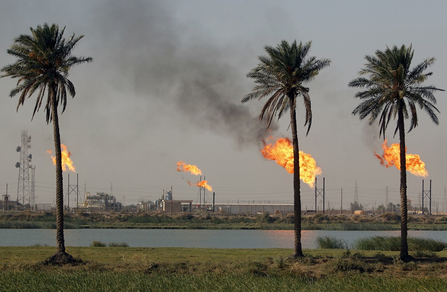 العراق يقر استثمار 1.15 مليار دولار في حقل «مجنون» النفطي