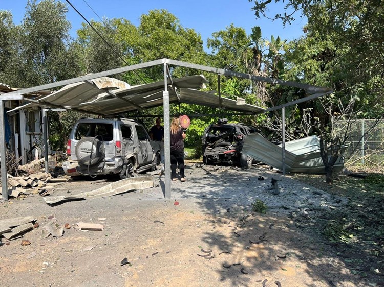 وسائل اعلام اسرائيلية :القصف على مستوطنات غلاف غزة كان جنونياً وصليات الصواريح لم تتوقف