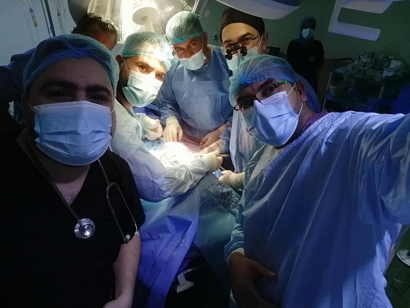 مسمار يخترق جدار الصدر ويستقر قلب طفلة كربلائية .. وتدخل جراحي يُنقذ حياتها