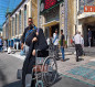 بالفيديو:هكذا يتم التعامل مع كبار السن والمعوقين عند زيارتهم مرقد الامام الحسين عليه السلام