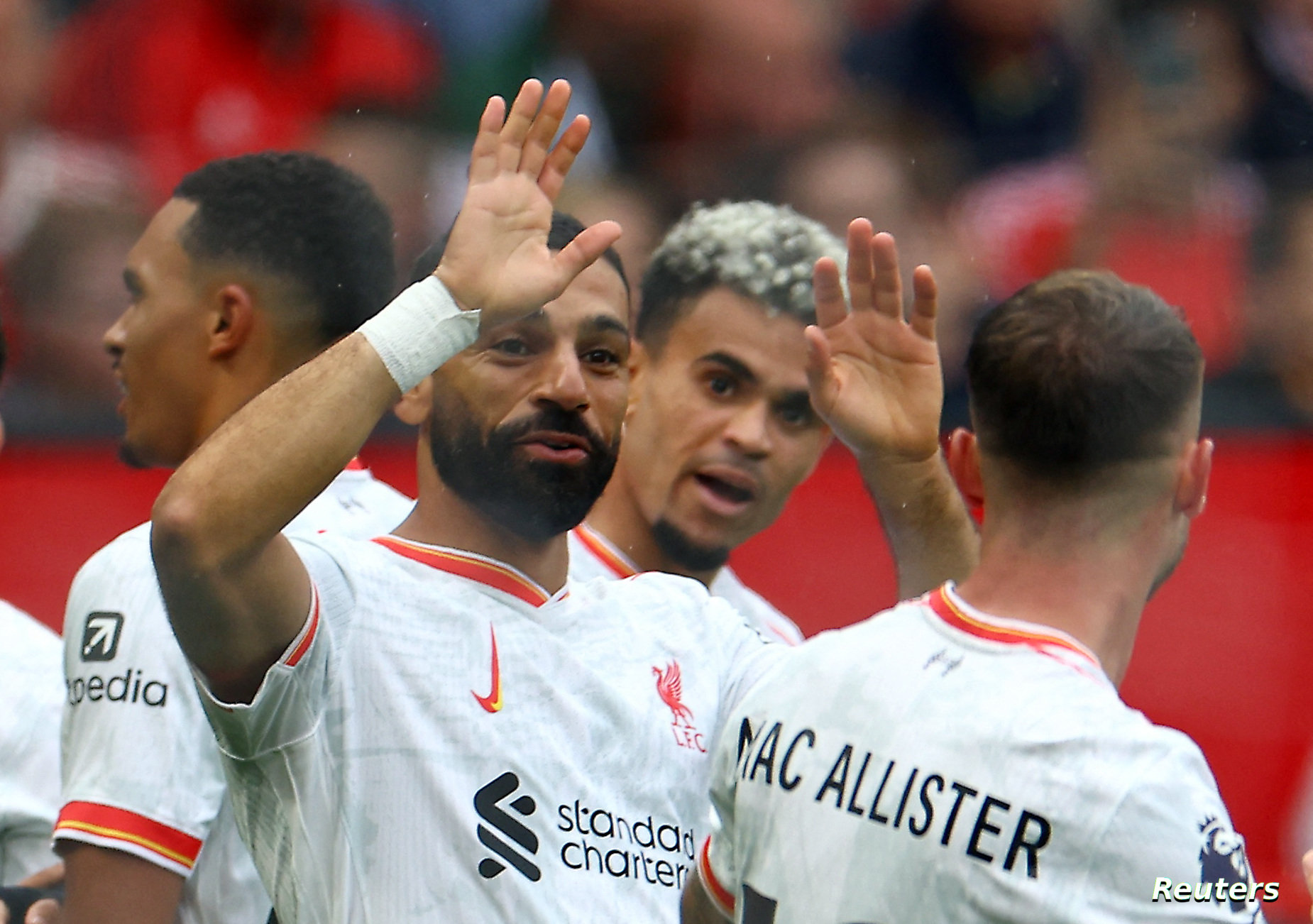 ليفربول يقسو على مانشستر يونايتد في عقر داره