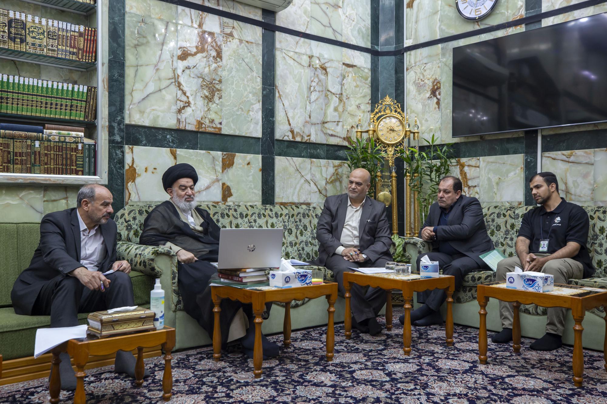 السيد الصافي يدعو إلى توثيق الأفكار والأحداث لحماية الإرث العراقي من الاندثار بغية نقله سليمًا للأجيال القادمة