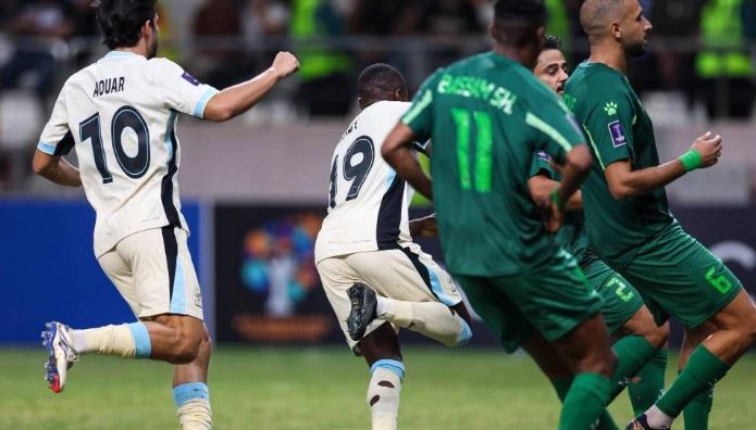 بعشرة لاعبين.. الاتحاد السعودي يمزق شباك الشرطة العراقي برباعية في بغداد