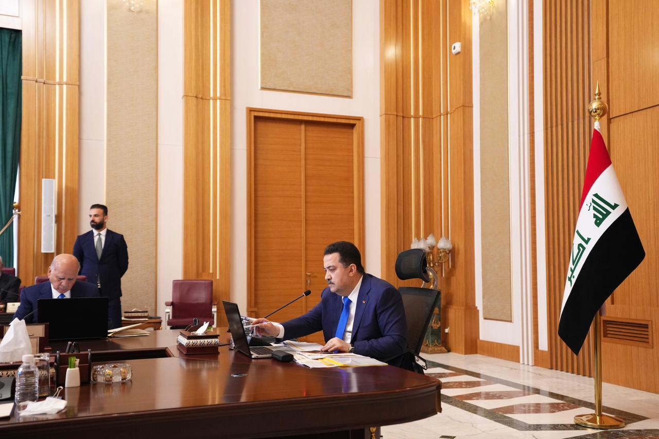 جدل في العراق.. 22 قراراً حكومياً تسبق الانتخابات وتوزيع أراضٍ يثير التساؤلات