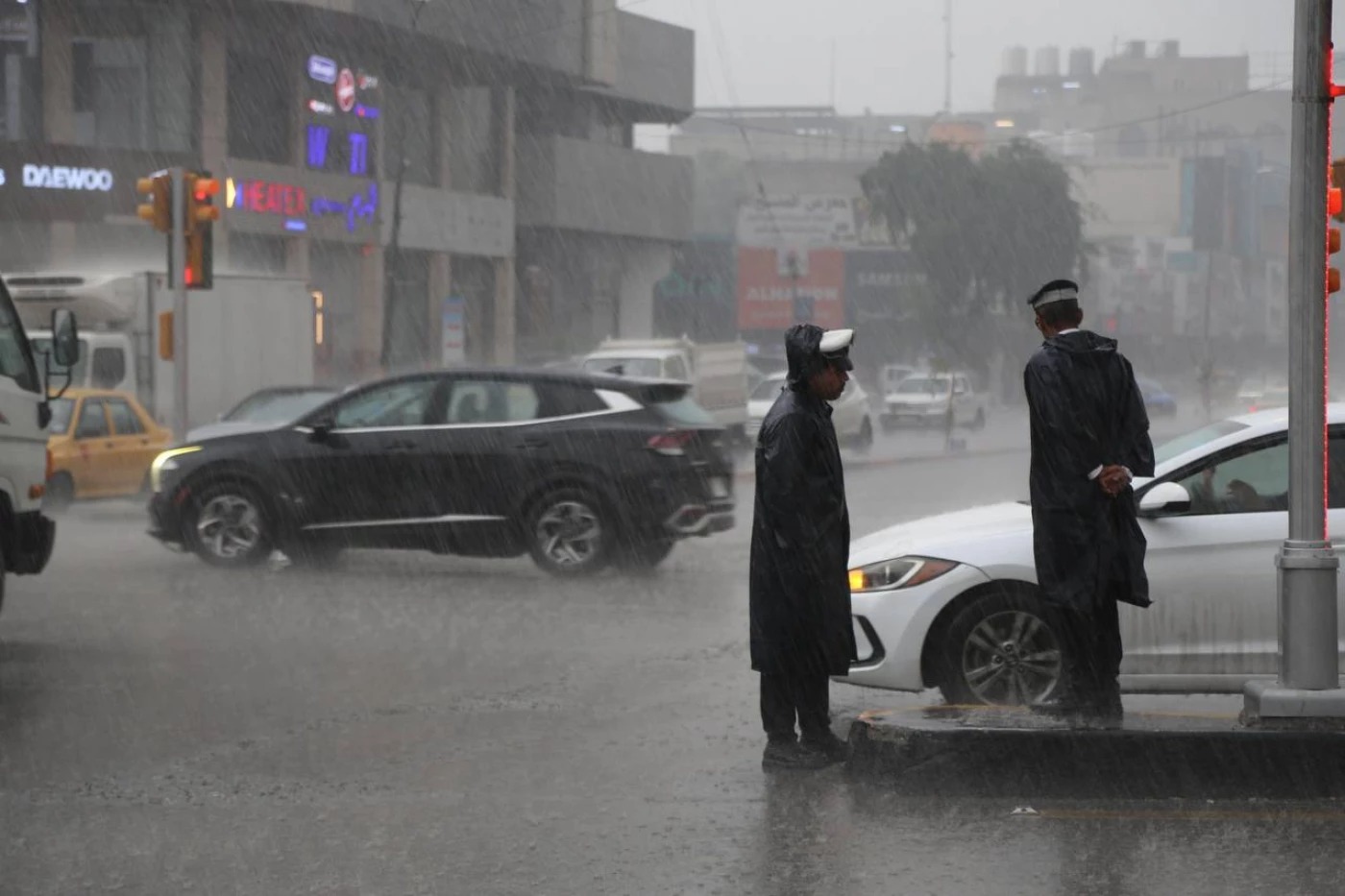 الموارد تقول إنها ستستثمر الأمطار في تعزيز الخزين المائي بالبلاد