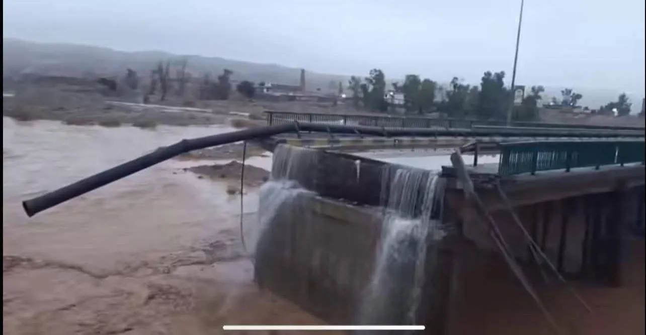 سيول طوزخورماتو تخرج الجسر الرئيس عن الخدمة كاملة وتشل الحركة نحو كركوك (فيديو)