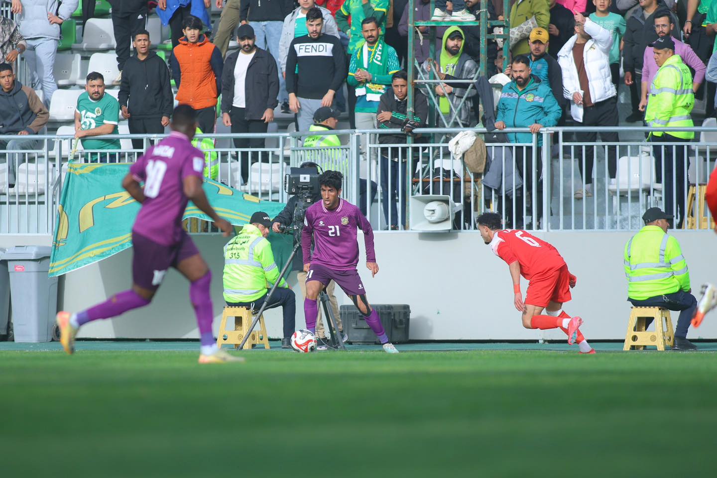 الشرطة يكرم ضيفه الموصل والتعادل يحسم لقاء الزوراء وديالى في دوري نجوم العراق