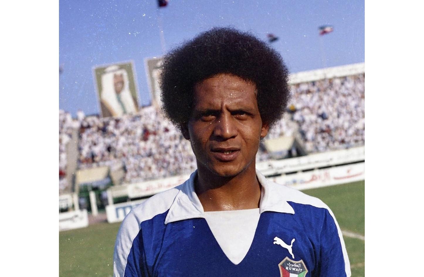«الفارس الأسمر».. وفاة لاعب منتخب الكويت السابق فتحي كميل