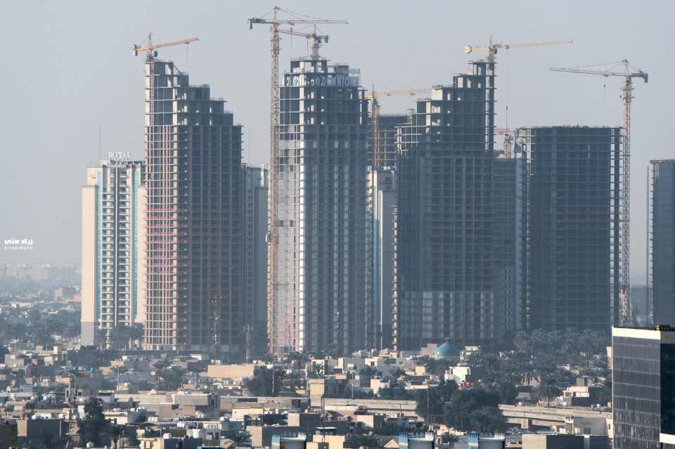 مؤشر خطير يضرب سوق العقارات والسيارات في العراق