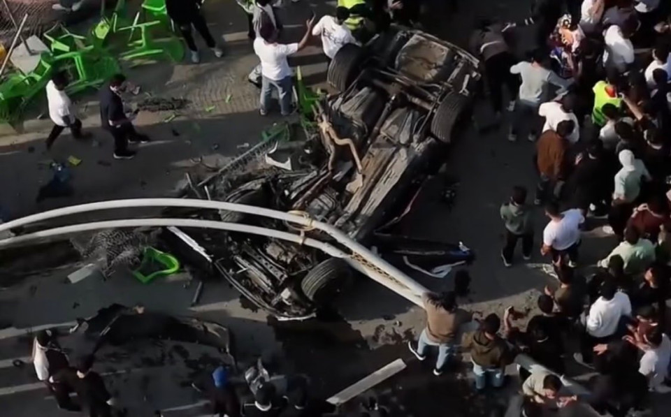 وفاة وإصابة 12 شخصاً خلال سباق سيارات في البصرة (فيديو)