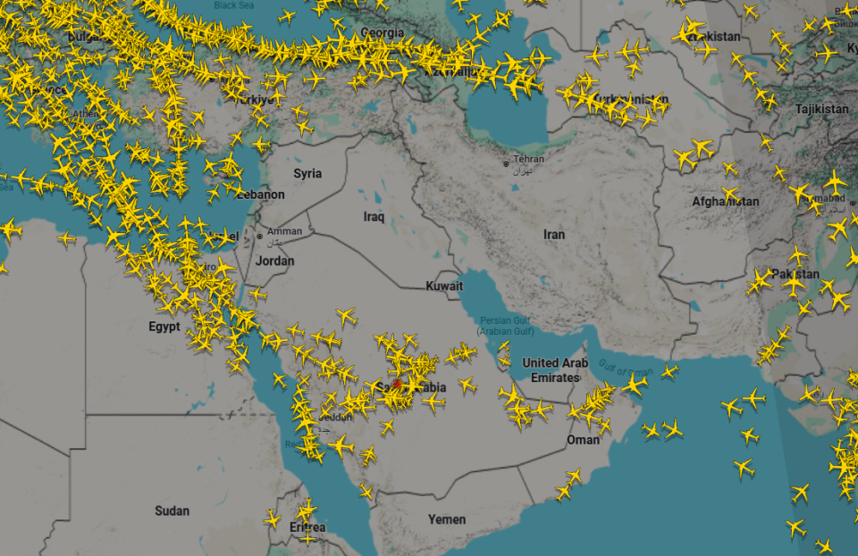 العراق يمدد إغلاق مجاله الجوي 48 ساعة اضافية