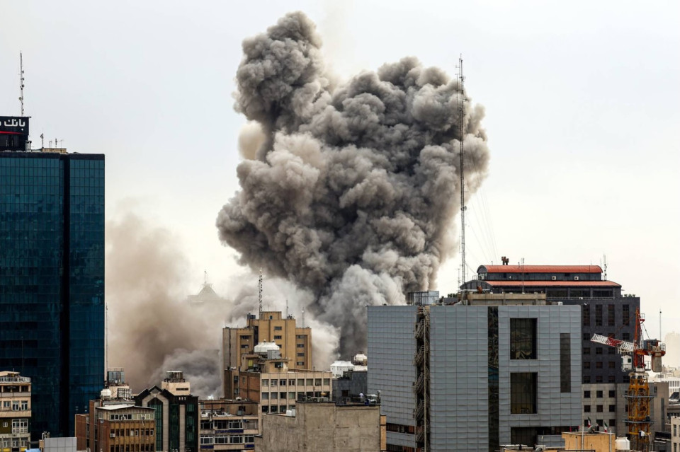 استهداف إيراني للسعودية والكويت وإسرائيل تقصف ضاحية بيروت وطهران (فيديو)