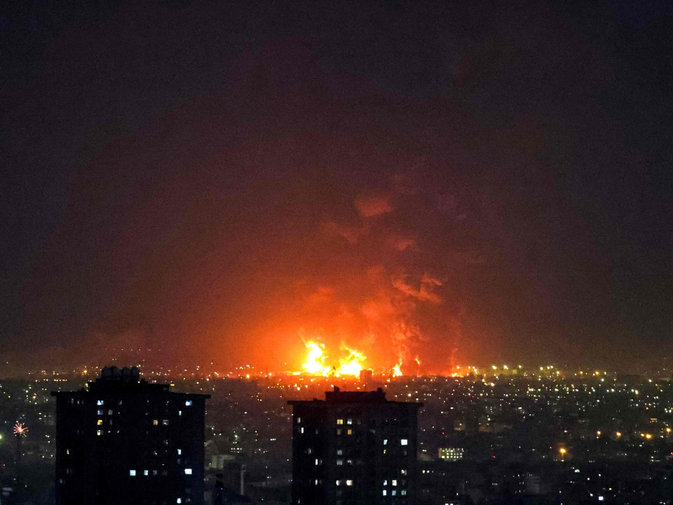 شهداء وجرحى جراء استهداف فندق وسط بيروت (فيديو)