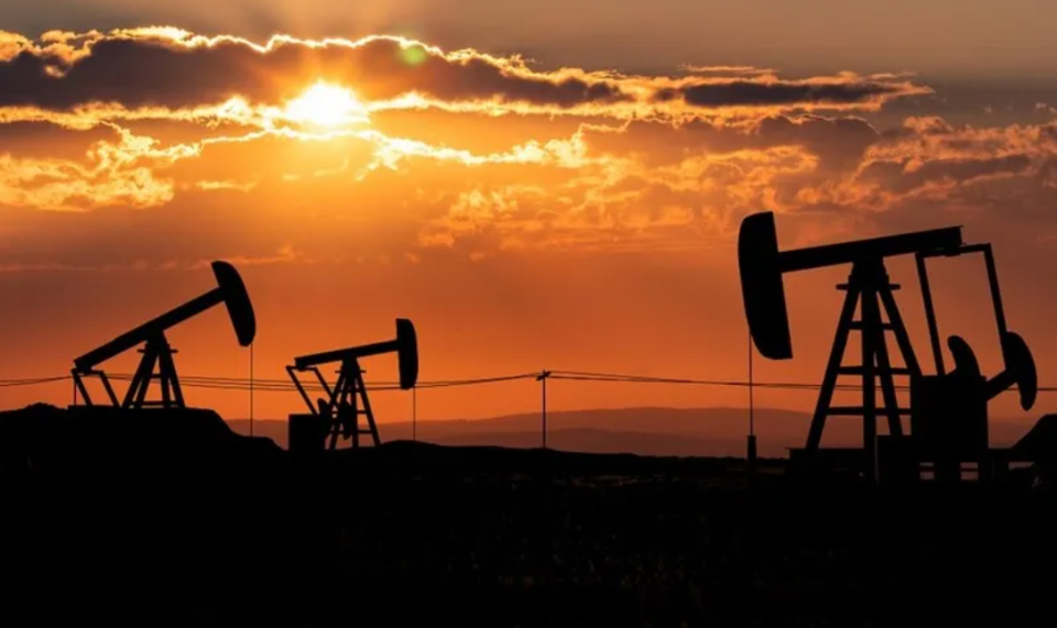 الأعلى منذ 18 عاماً.. النفط يتجاوز الـ140 دولاراً