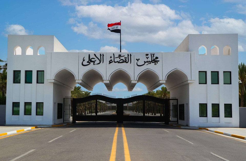القضاء يلغي قرار فرض (أجور الخدمة) على شركات الاتصالات