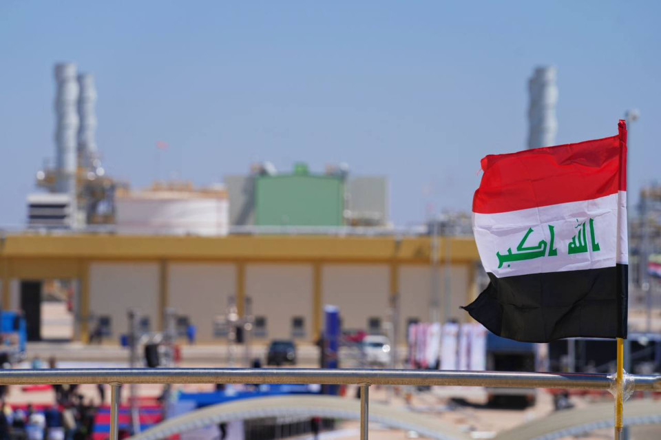 بعد إعفائه من قيود هرمز.. العراق يحث عملاءه على تقديم جداول لتحميل النفط