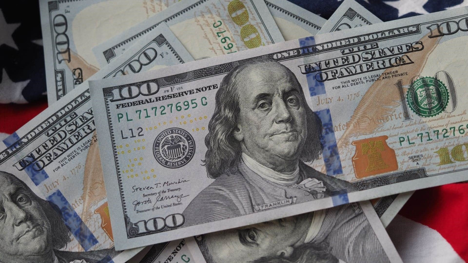 ارتفاع طفيف بأسعار صرف الدولار في العراق