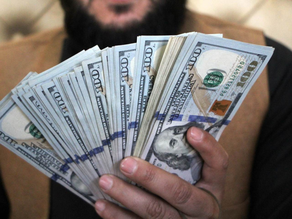 قفزة جديدة بأسعار الدولار في العراق