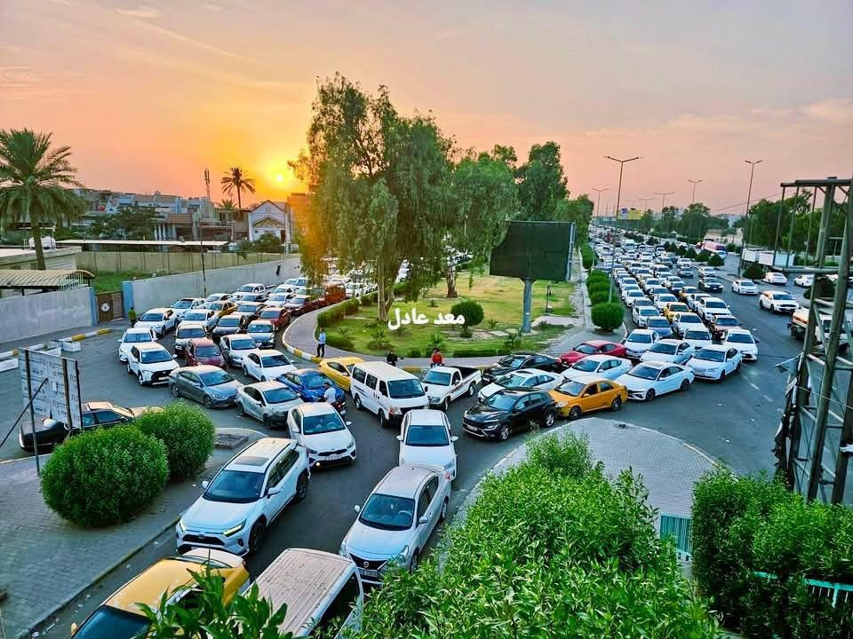 أزمة بنزين، أم أزمة حكومات، أم أزمة أخلاق؟