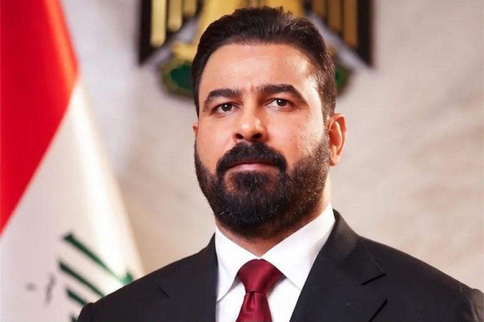 الزيدي يعلن الحداد العام في العراق ثلاثة أيام بوفاة المرجع الفياض