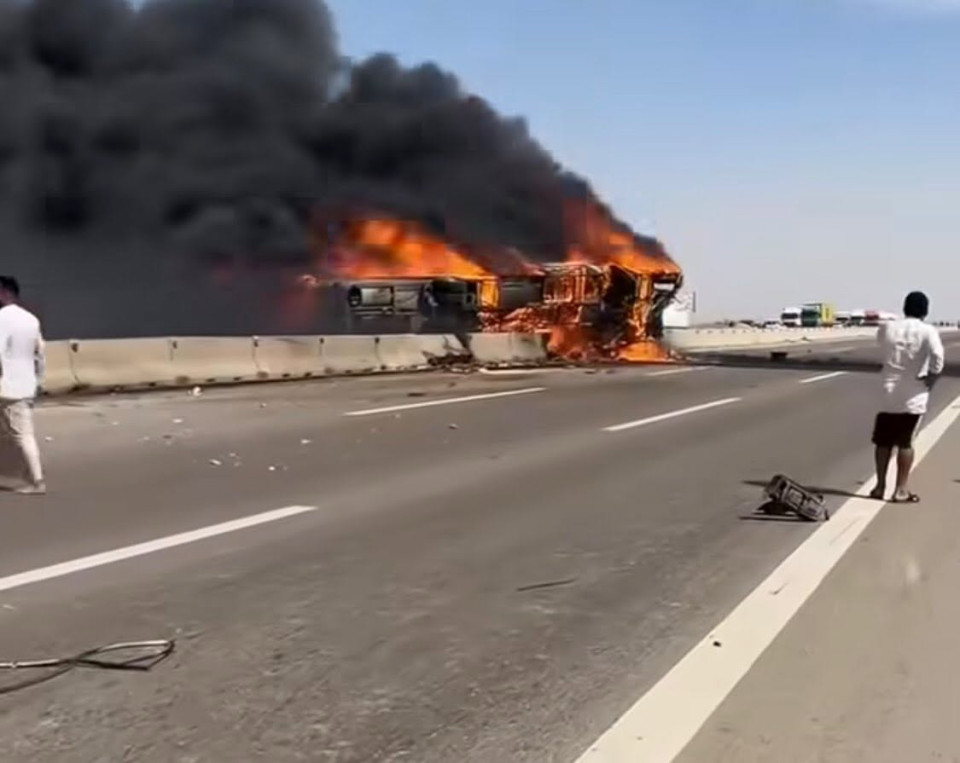 حادث سير مروع ينهي حياة عشرات الزائرين جنوبي العراق