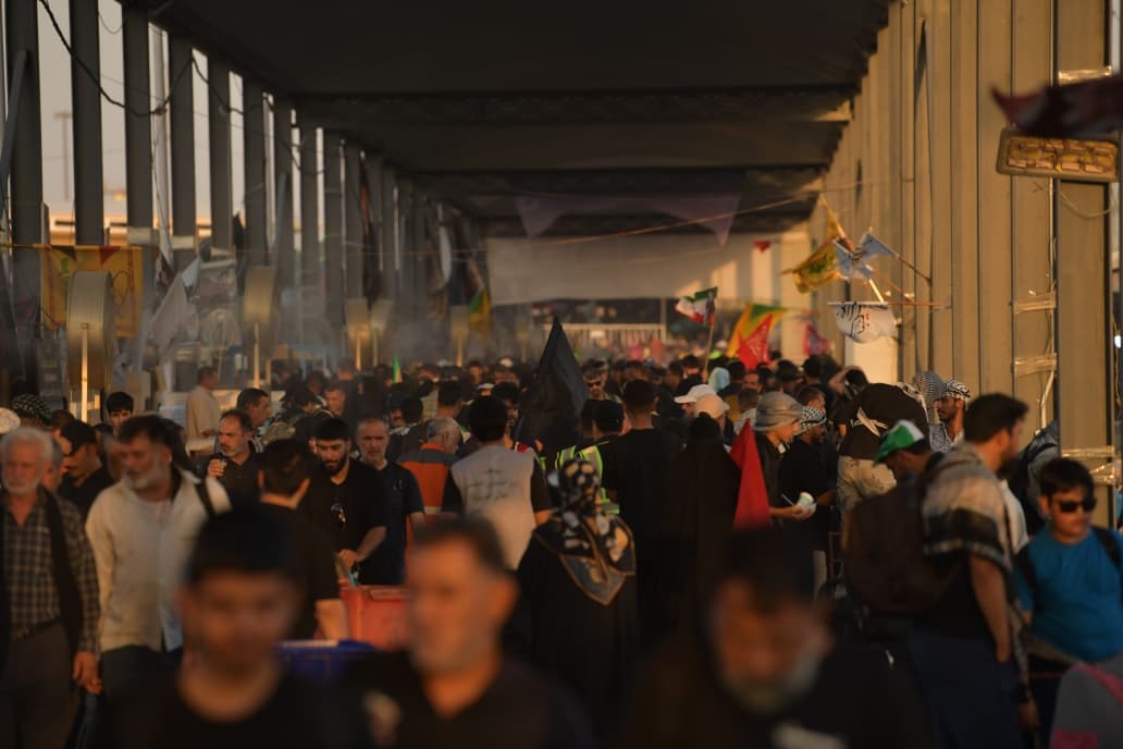 منفذ زرباطية الحدودي - زائرون ايرانيون يقصدون كربلاء في زيارة الاربعين
