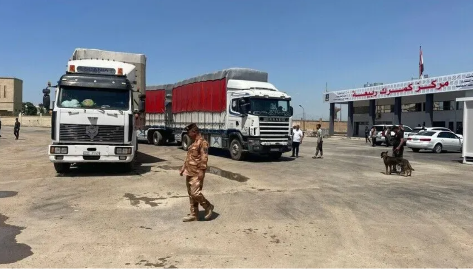 العراق ينسق مع سوريا لنقل الفوسفات براً وتعزيز التبادل التجاري
