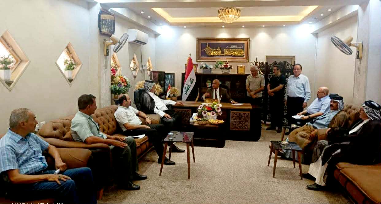 الاتحاد المحلي للجمعيات الفلاحية التعاونية في كربلاء يبحث مع مديرية الزراعة الخطة الشتوية وحماية الأراضي الزراعية