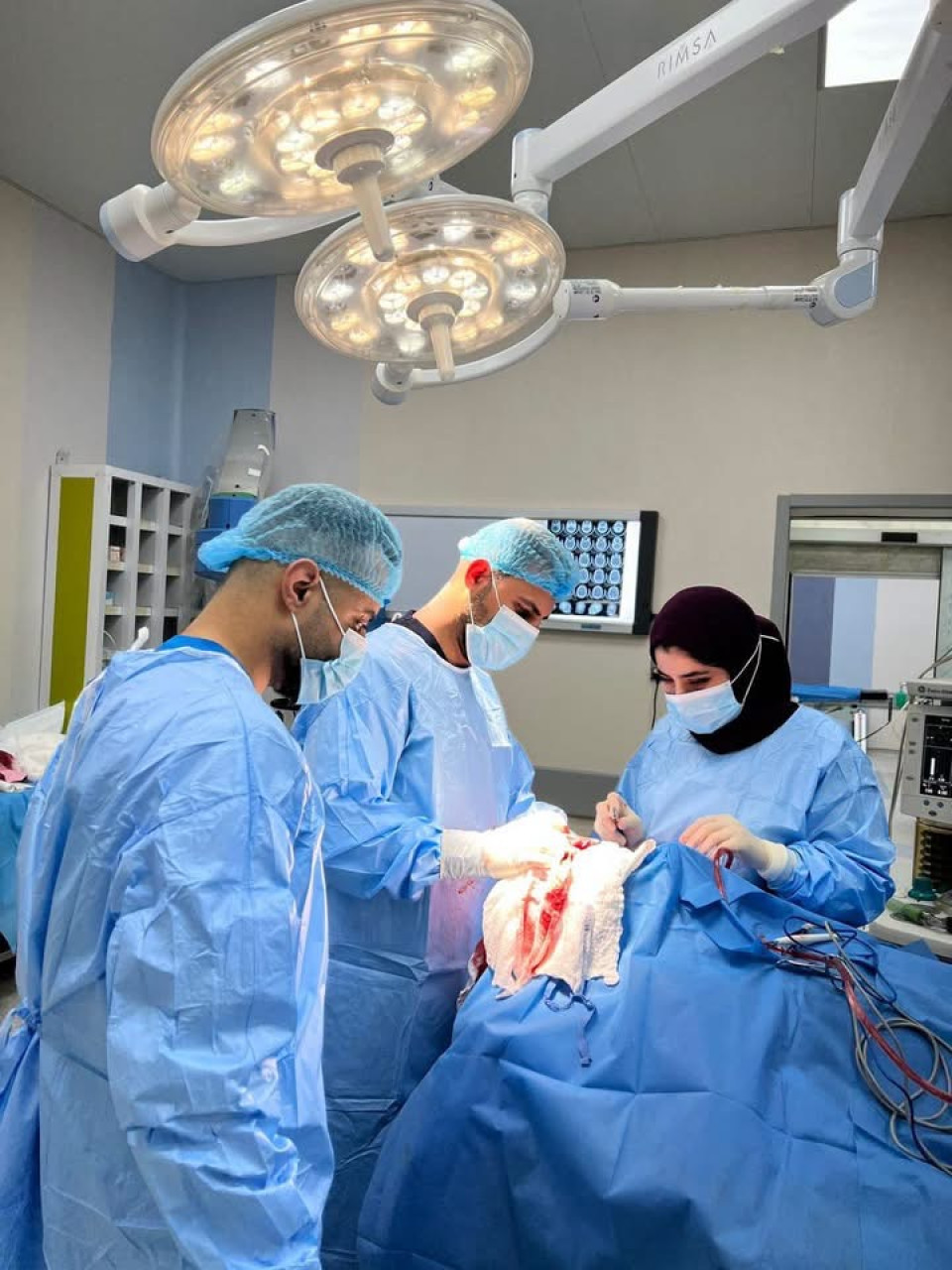رضيع بعمر 5 أيام ينجو من نزف دماغي خطير بعملية جراحية طارئة في ميسان